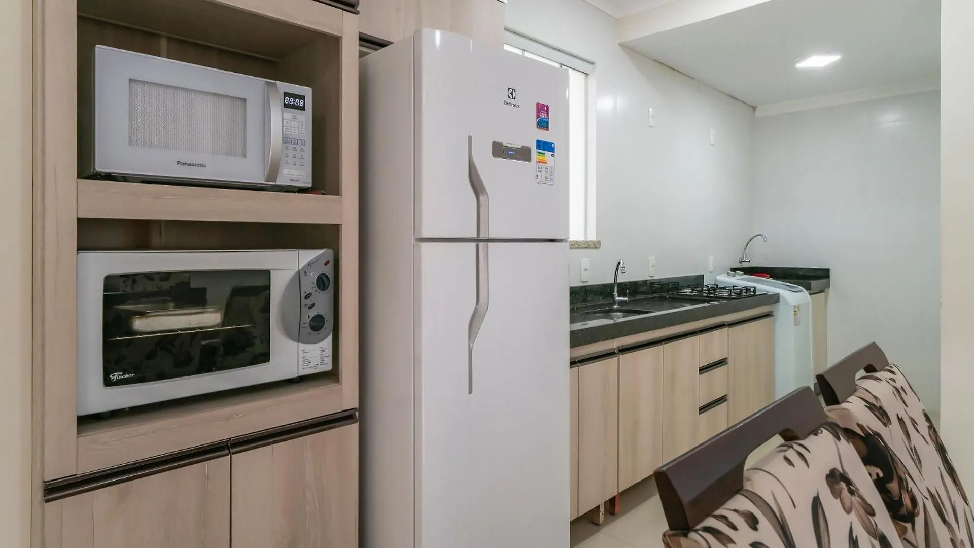Aluguel Apartamento 3 Quartos S 1 Suite Bombas 0*,  Brazil