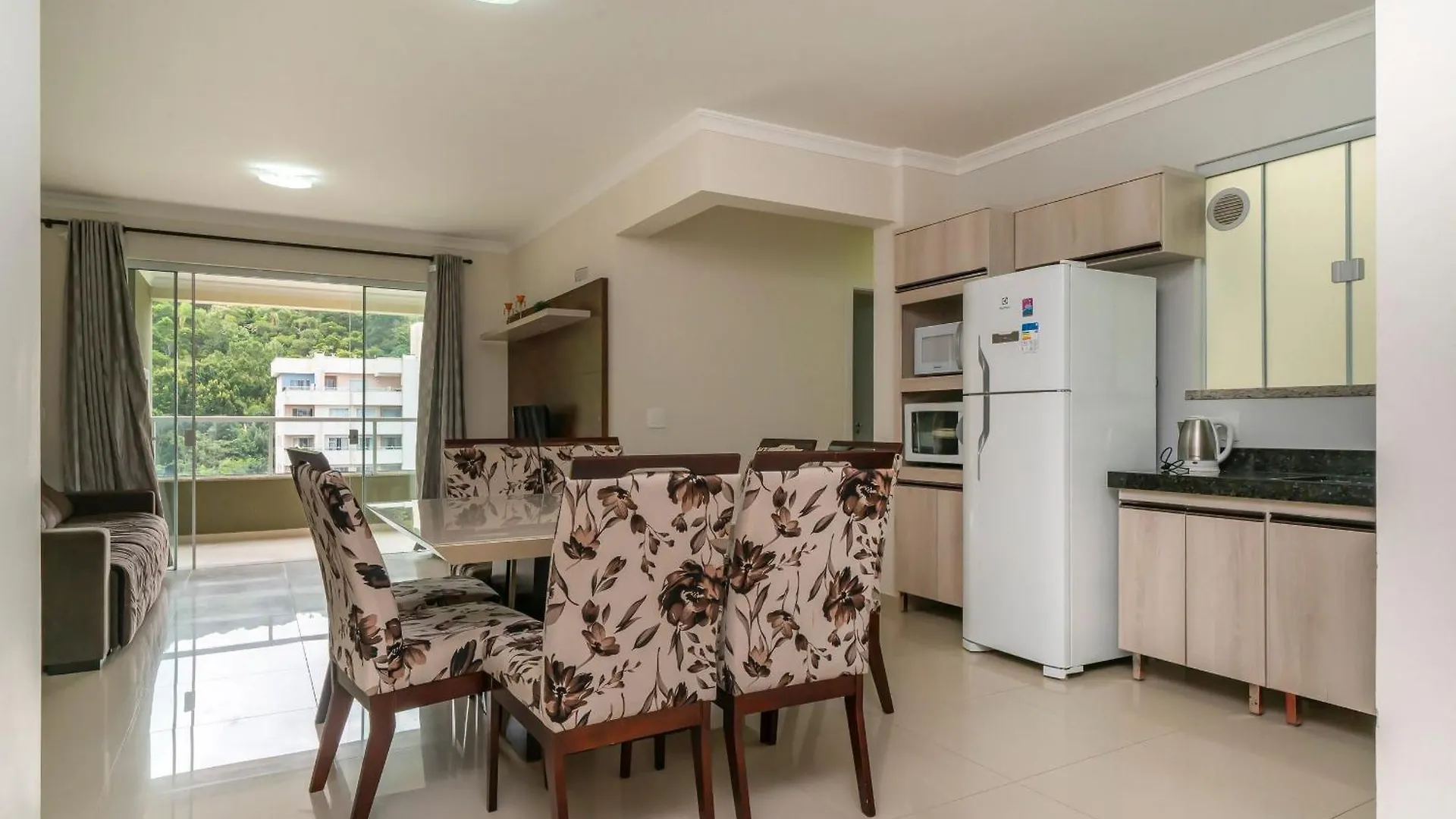 Aluguel Apartamento 3 Quartos S 1 Suite Bombas Apartment
