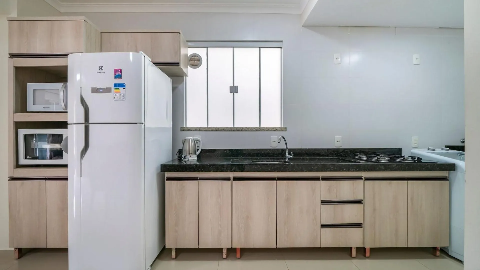 Aluguel Apartamento 3 Quartos S 1 Suite Bombas 0*,