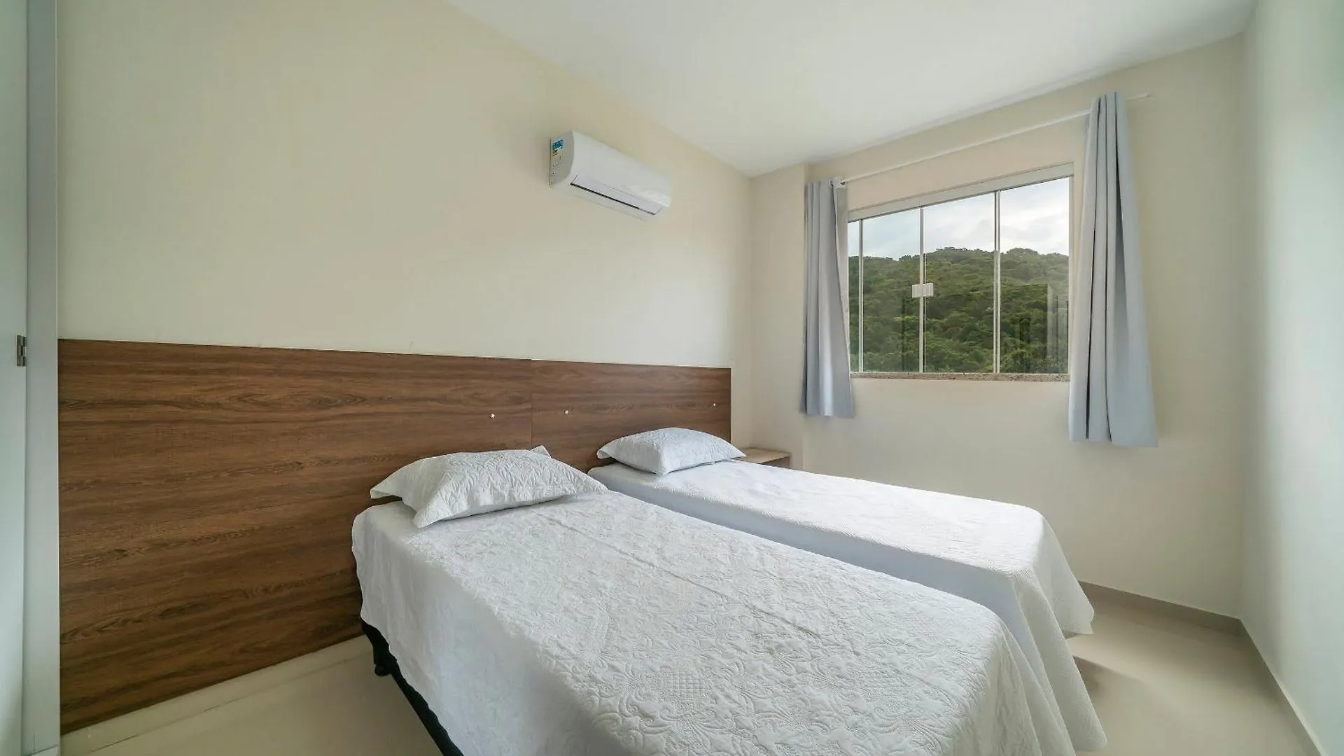 Aluguel Apartamento 3 Quartos S 1 Suite Bombas Apartment